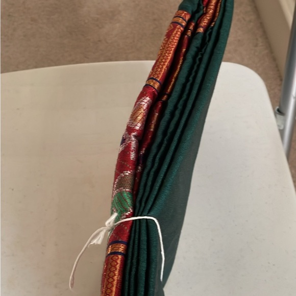 Indian saree - Picture 3 of 6